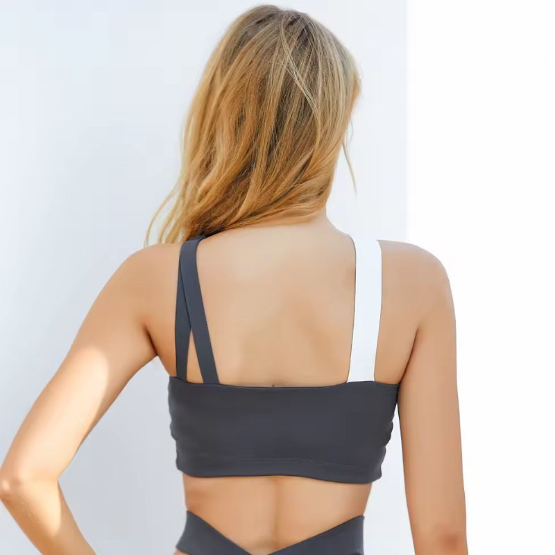 Lifestyle Black and White Sports Bra and Tight Set